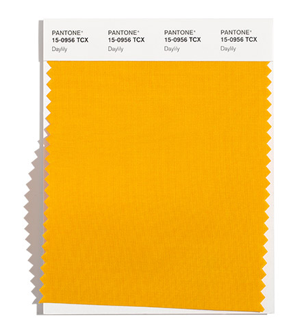PANTONE 2021/2022秋冬伦敦时装周流行色趋势报告(图9)